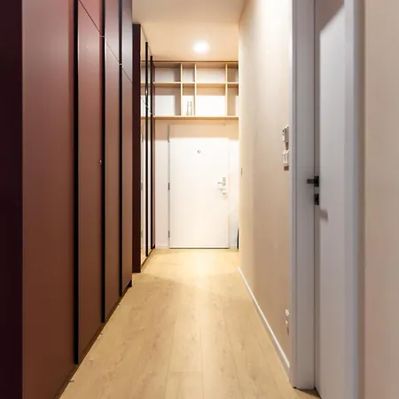 Grand - Luxury With Free Parking *