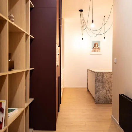 Apartment Grand - Luxury With Free Parking