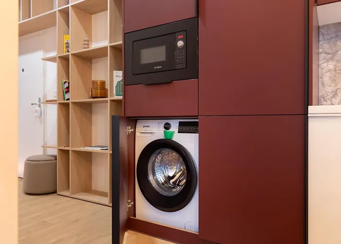 Apartment Grand - Luxury With Free Parking *