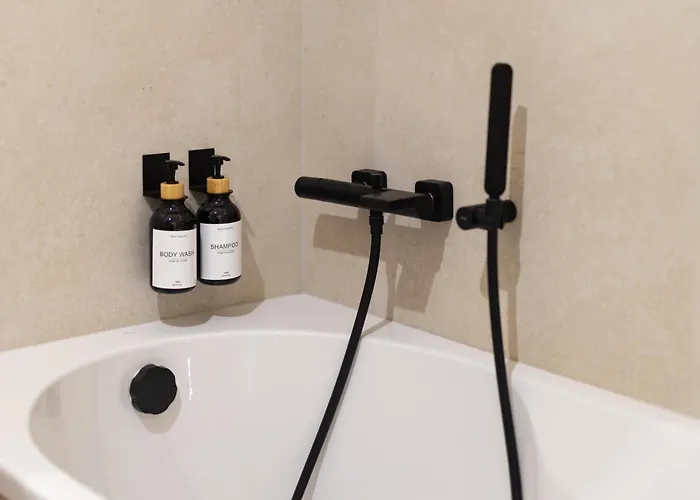 Apartment Grand - Luxury With Free Parking Bratislava