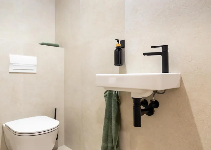 Apartment Grand - Luxury With Free Parking Bratislava