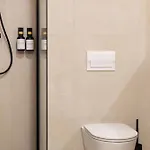 Grand - Luxury With Free Parking *