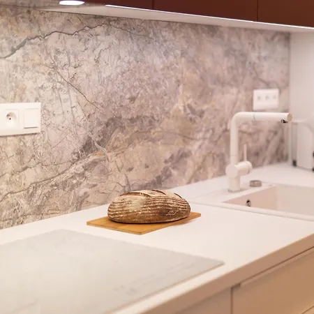 Grand - Luxury With Free Parking Appartement *